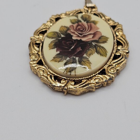 VTG Necklace Pendant Floral Cameo Mirror Backed Gold Tone Frame Antique Revival - Picture 3 of 10